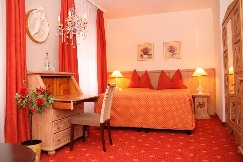 Romantik Im Hotel Villa Roehl Timmendorfer Strand Habitación foto