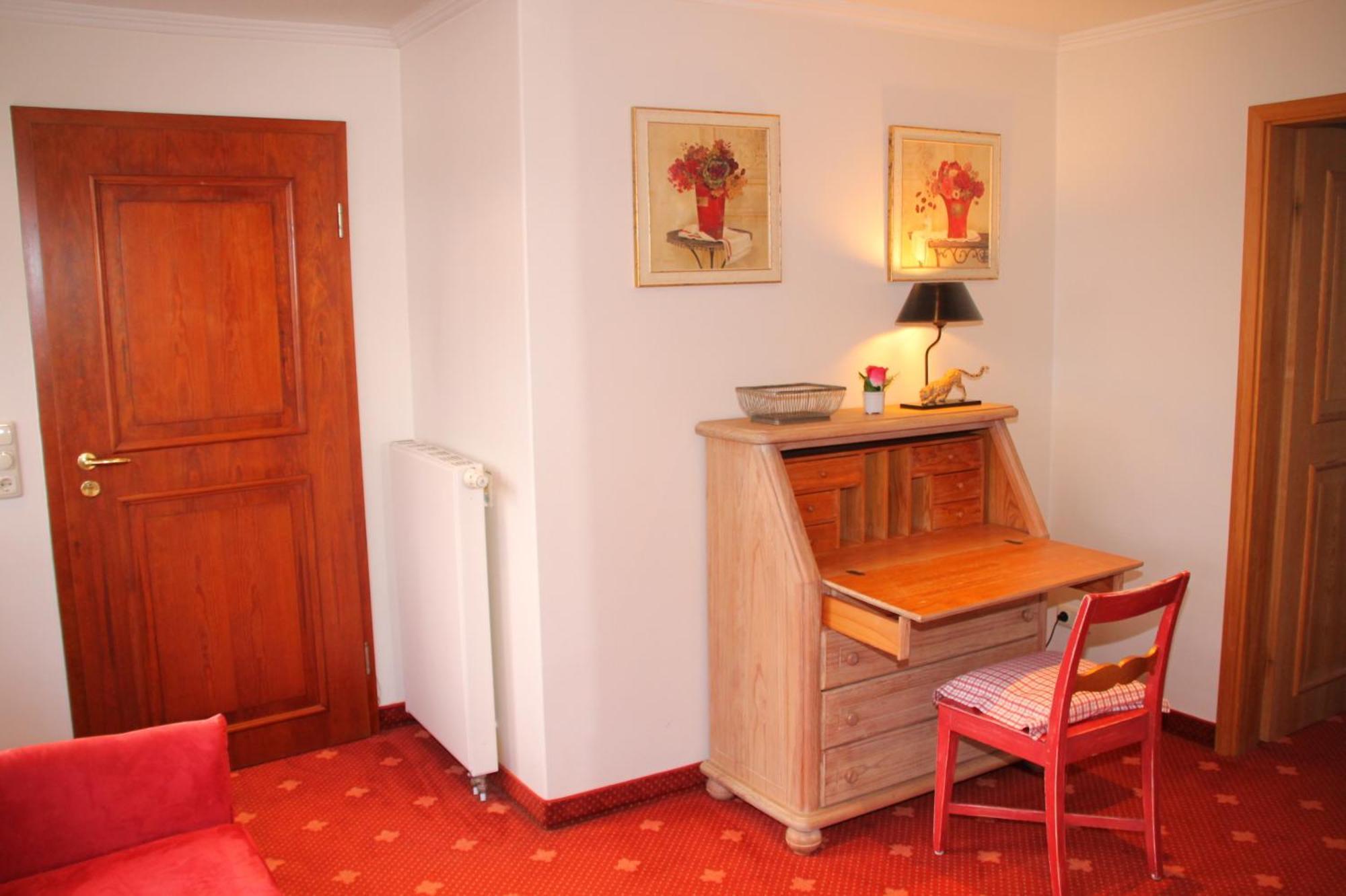 Romantik Im Hotel Villa Roehl Timmendorfer Strand Habitación foto