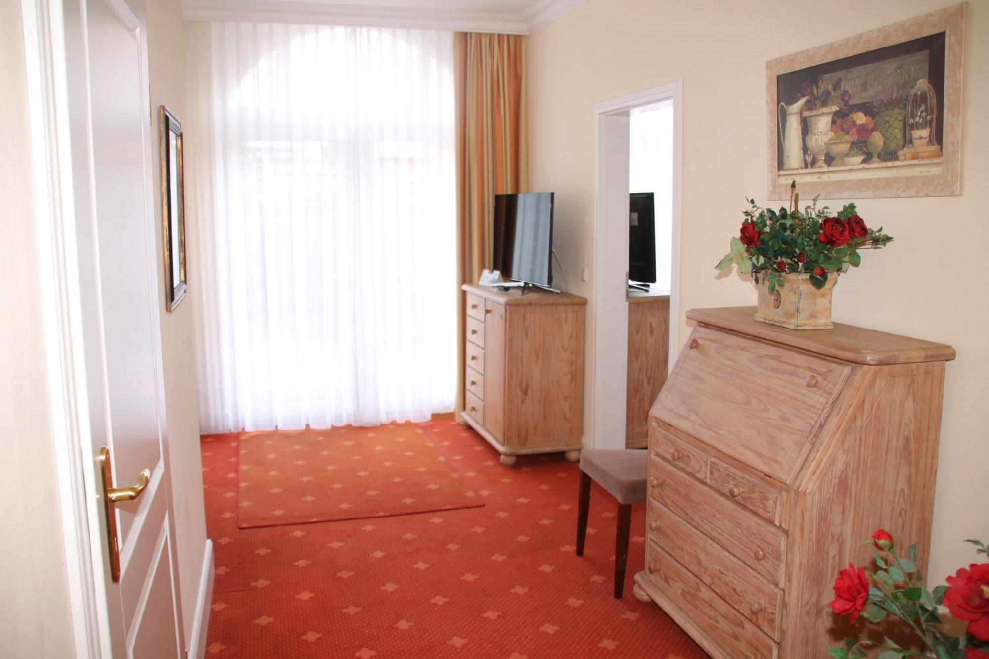 Romantik Im Hotel Villa Roehl Timmendorfer Strand Habitación foto